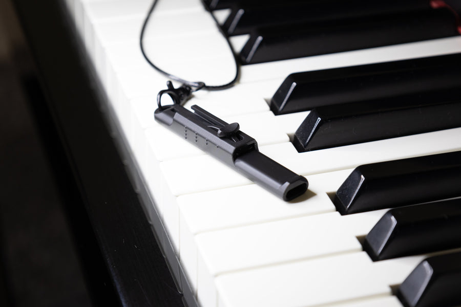 Better Voice Vocal Trainer SOVT warm up tool recommended by celebrity vocal coach Valerie Morehouse